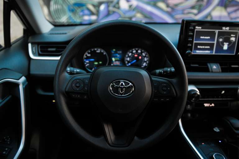 Disponible en tres versiones: LE, XLE y Limited, la nueva RAV4 híbrida, que se consigue desde los $132´200.000 hasta los $162´400.000,