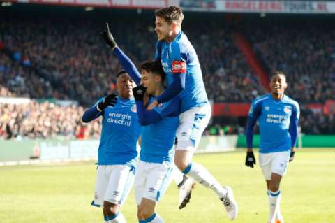 Santiago Arias y Duvan Zapata, goleadores en Europa