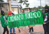 Los riesgos del intento uribista contra la interrupción del embarazo