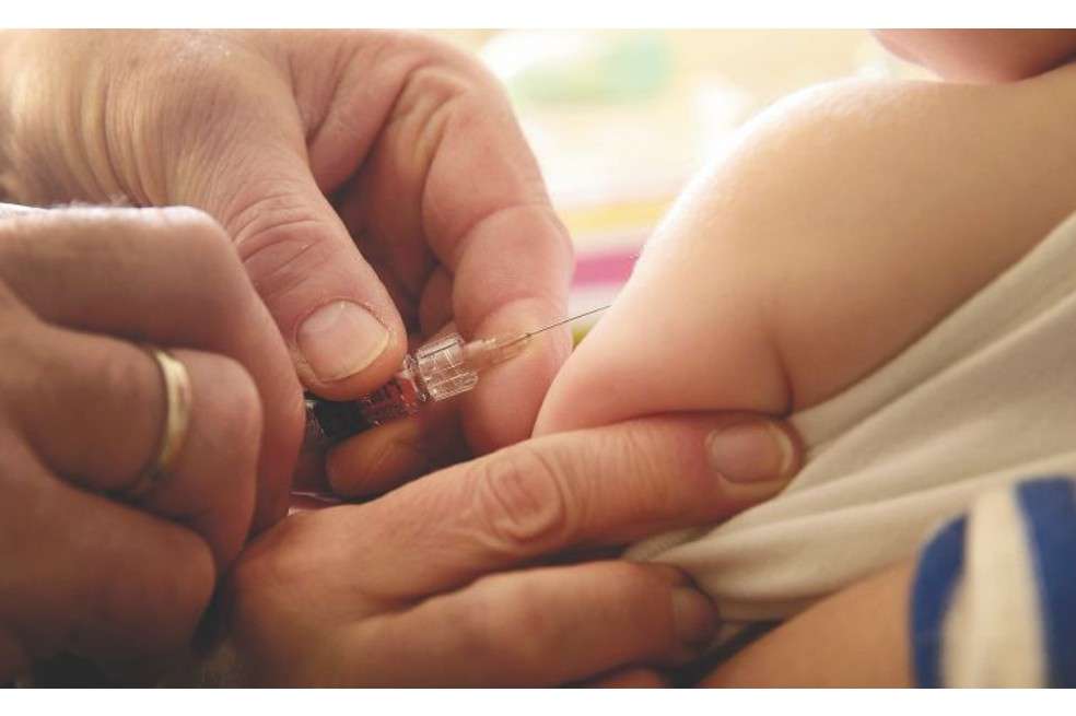 Durante 2020 unos 23 millones de niñas y niños no recibieron las vacunas básicas de los planes de inmunización debido a la pandemia del COVID-19.