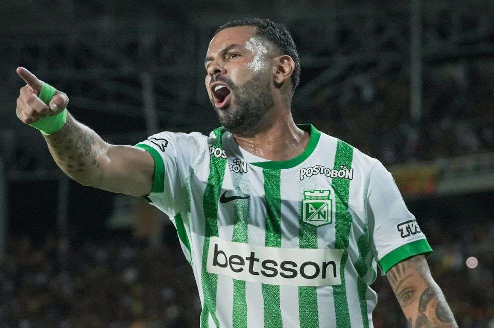 Edwin Cardona erró dos penaltis en el empate entre Atlético Nacional y São Paulo correspondiente a la ida de los octavos de final de la Copa Libertadores.