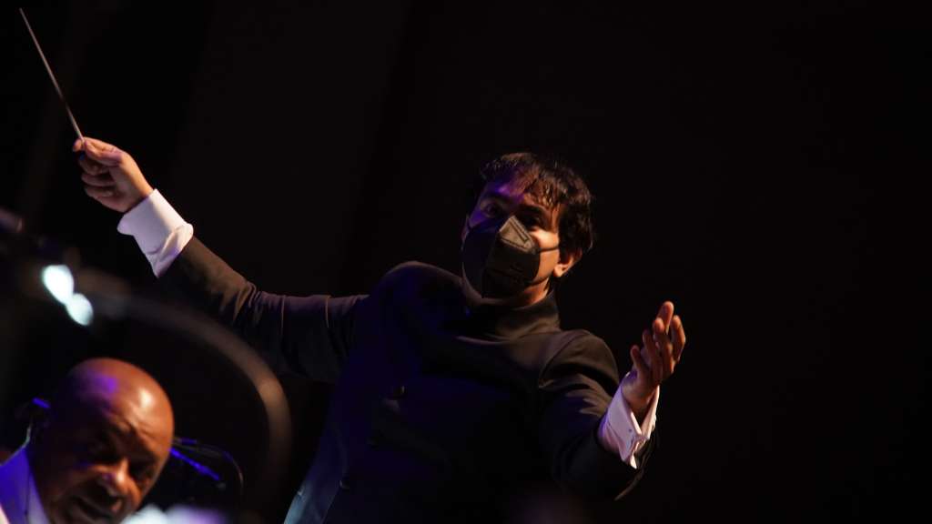 El concierto se realizó bajo la batuta del director colombiano Juan Pablo Valencia.