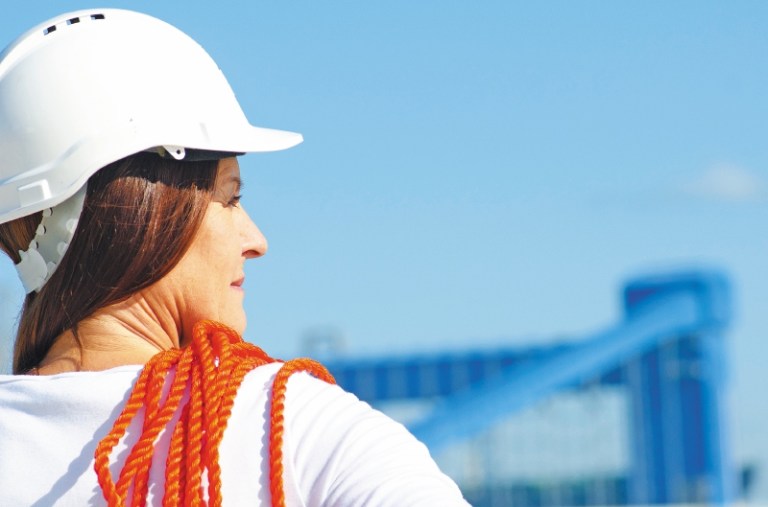 El país necesita más mujeres profesionales en el sector TIC