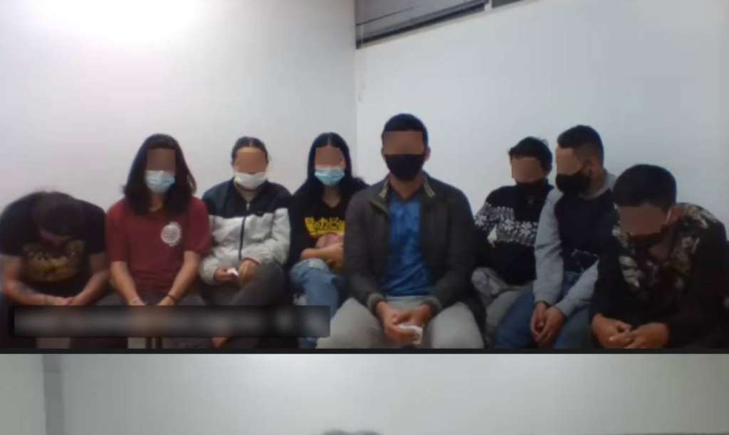 Ocho de los señalados fueron detenidos en Bogotá, otra joven fue capturada en Medellín y ya se traslada a la capital.