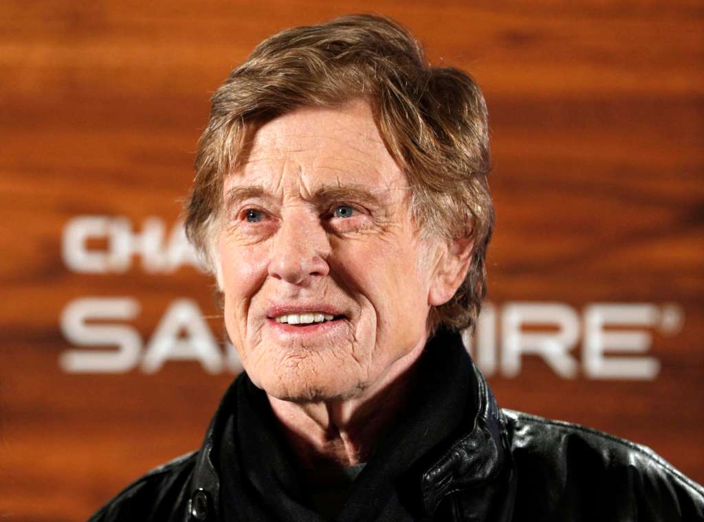 PARK CITY, 16/09/2025.- Fotografía de archivo tomada el 18 de enero del 2018 que muestra al actor estadounidense Robert Redford a su llegada al Festival de Cine Sundance. El laureado actor y director estadounidense Robert Redford falleció este martes a los 89 años en su residencia en el estado de Utah, según avanzó The New York Times. EFE/George Frey