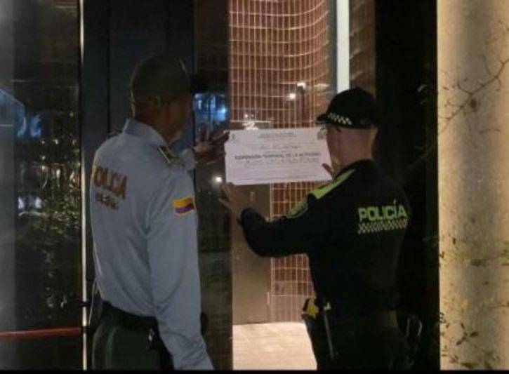 El lujoso hotel Gotham fue sellado por las autoridades de policía, pero por solo 10 días.