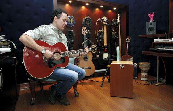 Fonseca: "Soy cantante gracias a mis papás"