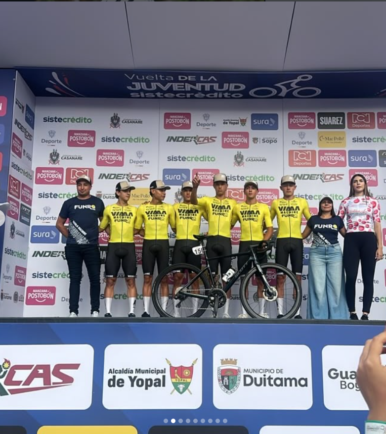 Equipo Funre Vima Machine en la Vuelta de la Juventud 2026.