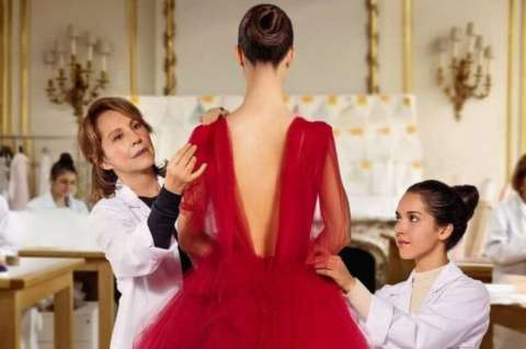 Alta Costura, la nueva película que encantará a los amantes de la moda