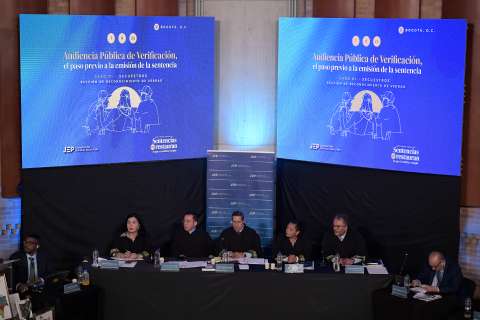 Víctimas y ex-FARC sancionados por la JEP dan sus versiones frente a próximas sentencias