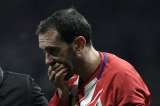 Godín recibe alta para volver a jugar después de perder tres dientes
