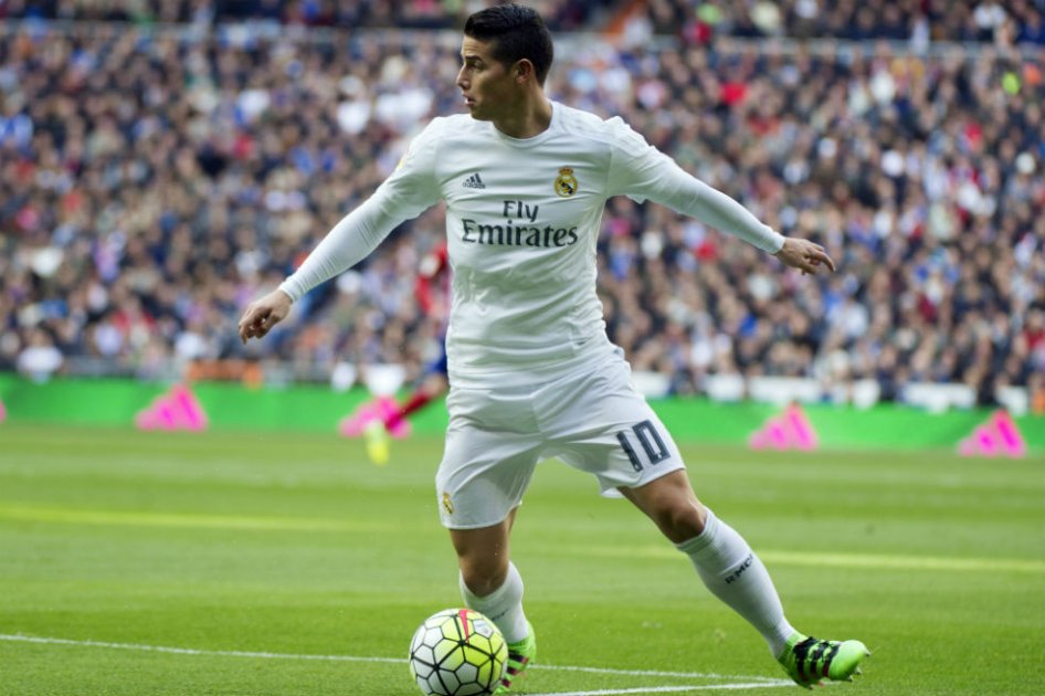 James Rodríguez durante el partido entre Real Madrid y Atlético de Madrid. Foto: AFP