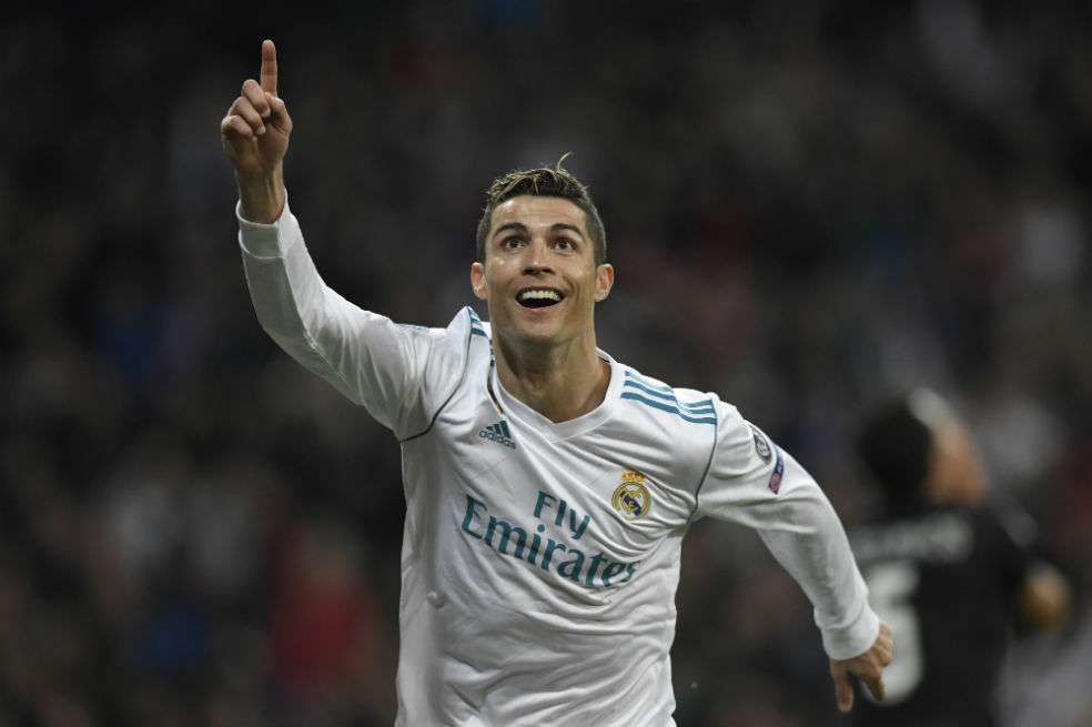 Cristiano Ronaldo marcó dos goles en el triunfo del Real Madrid frente al PSG. / AFP