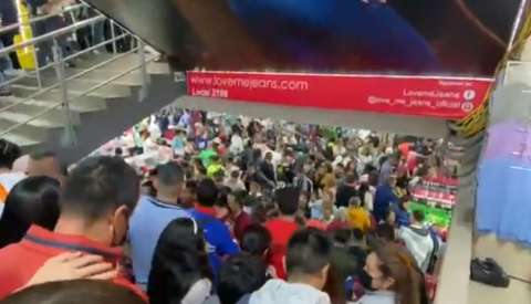Video: “No se puede ni caminar”, así está el Gran San por compras navideñas