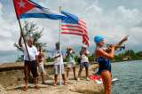Nadadora abandona intento para unir a Cuba y a EE.UU.