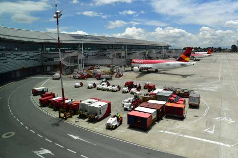 El tráfico aéreo se sostiene y crece en 2025: estas son las cifras en Colombia