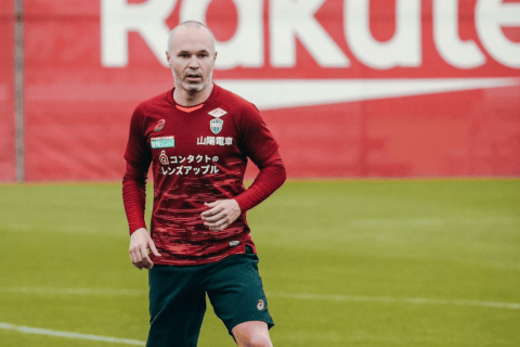 Andrés Iniesta: “No descarto pasar la barrera de los 40 como jugador”