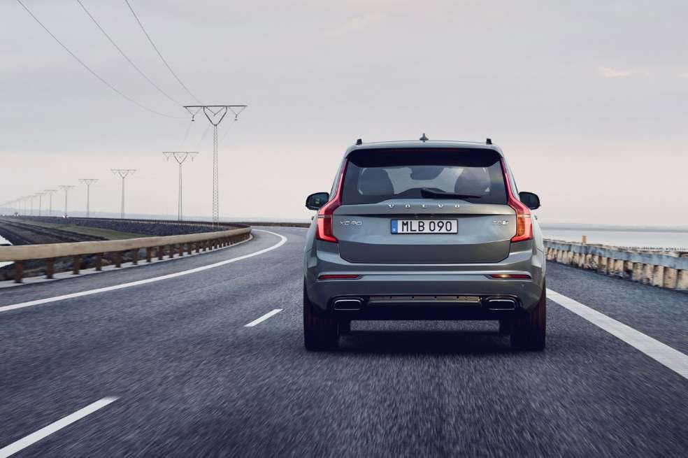 Volvo XC90 T8.