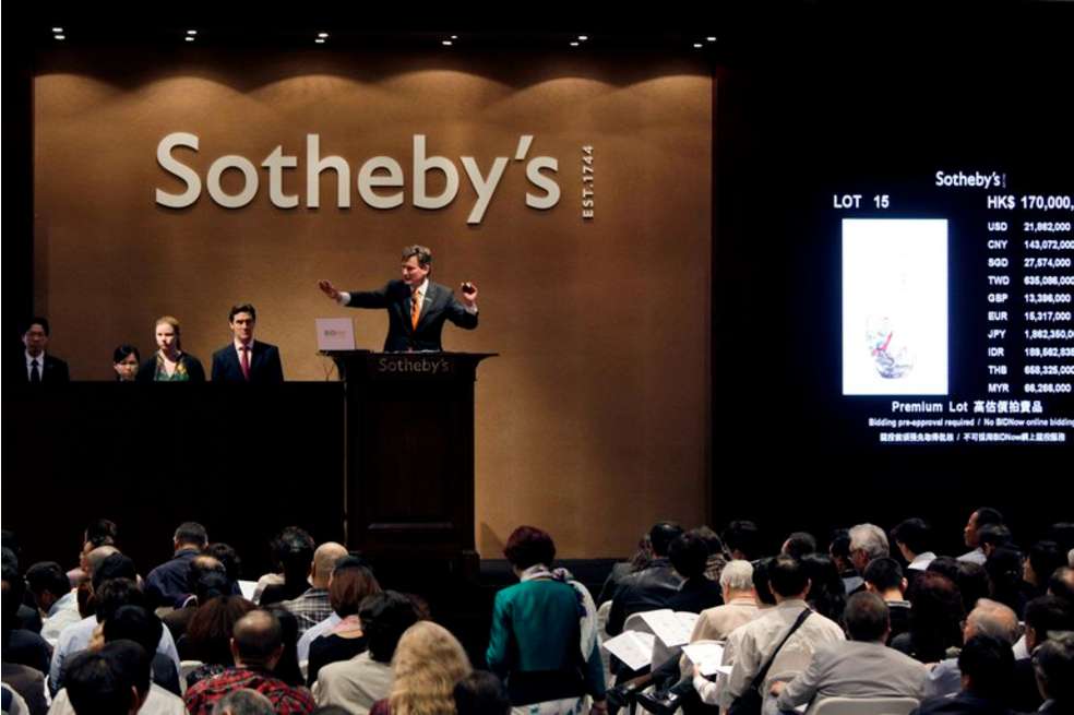 El retrato "Femme assise en costume vert" formará parte de la venta de Arte Impresionista y Moderno de Sotheby's el próximo 12 de mayo.