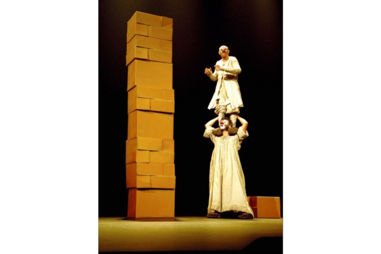 "Ha Ha Ha", la apuesta belga para este festival de la compañía Okidok, pone a la risa como protagonista mientras los dos personajes de nariz roja relacionan la comedia con una técnica acrobática.