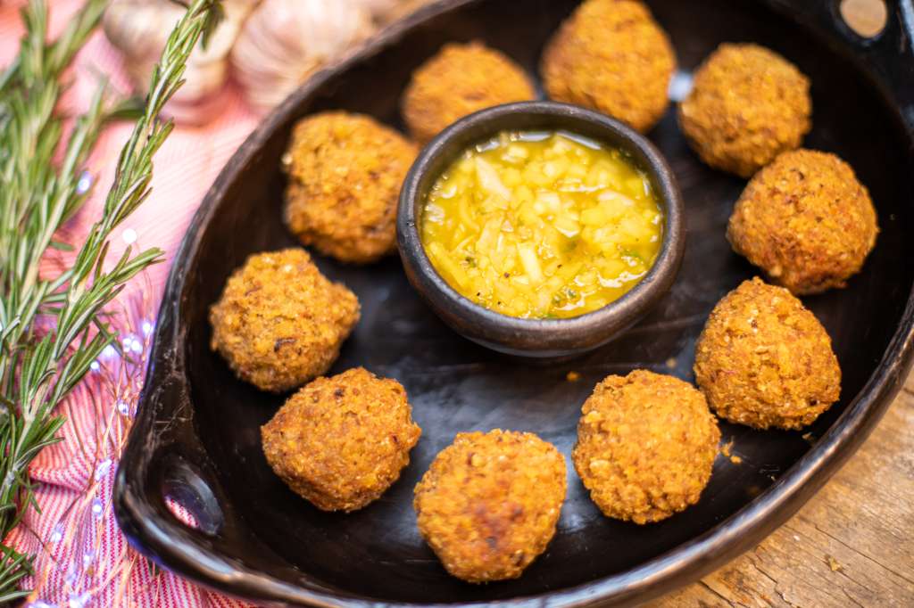 Marranitas de plátano y chicharrón
