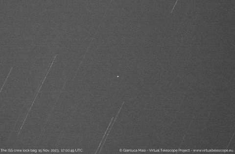Telescopio encontró una bolsa de herramientas que habían perdido astronautas de la NASA