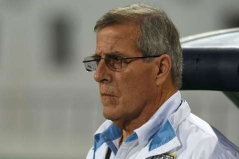 ‘Maestro’ Tabárez entrega lista para enfrentar a Bolivia y Colombia