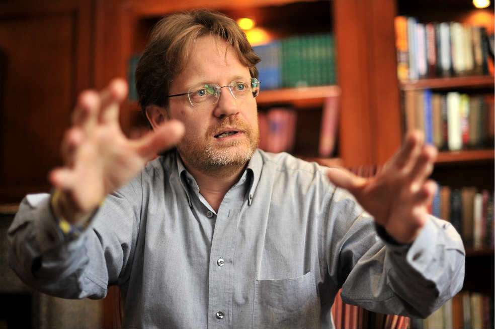 Ha sido asesor en temas de justicia transicional o penal internacional en Camboya, Kosovo y Colombia. / Luis Ángel