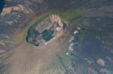 Erupciona un volcán en isla deshabitada de Galápagos