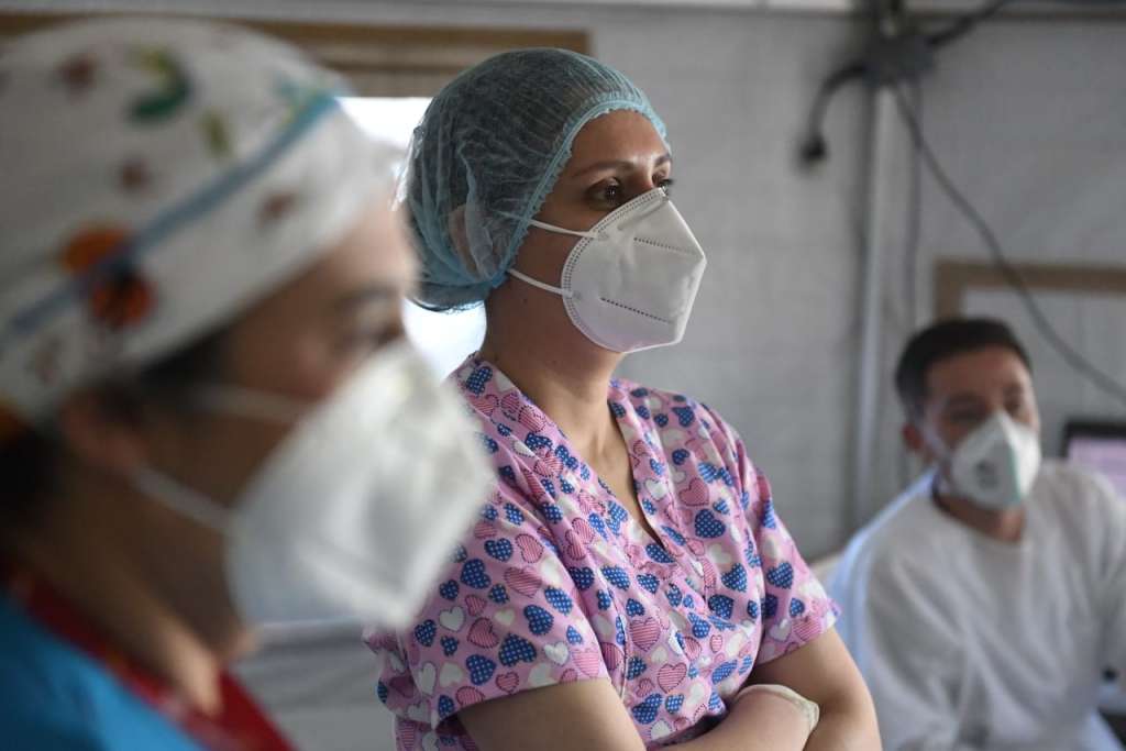 Las instituciones privada que cuentan con estos espacios son el Hospital Militar, el Hospital Méderi, el Hospital Central de la Policía y la Clínica Colombia. Los de la red pública son el Hospital Simón Bolívar con 30 camillas, el de Engativá con 26, el de Kennedy con 20 y este, el del Tunal con 23 camillas disponibles.