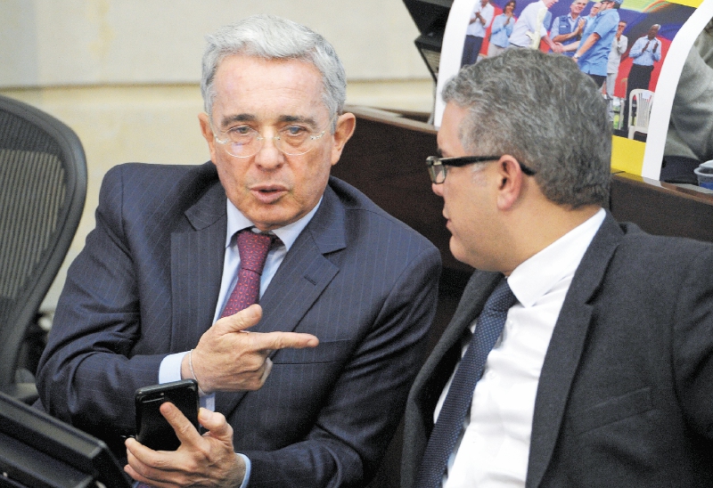 Duque llegó al Senado en 2014, integrando la lista cerrada que impulsó el expresidente Uribe, con el Centro Democrático.