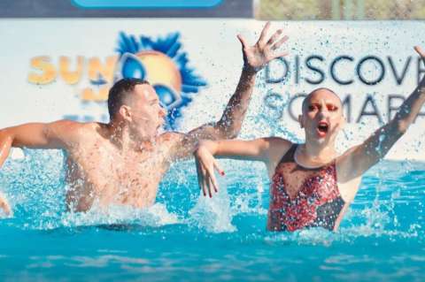 Nadadores colombianos Gustavo Sánchez y Emily Minante ganan medallas en Copa Mundo