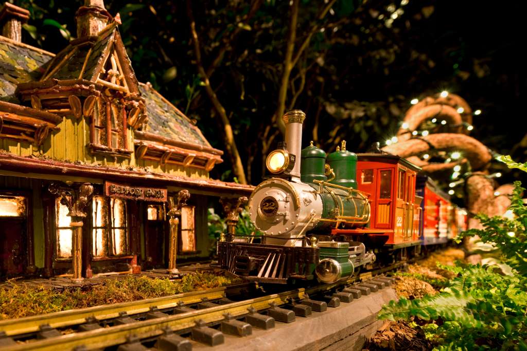Exhibición de trenes navideños en el Jardín Botánico de Nueva York.