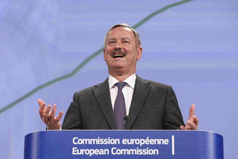 Bruselas reduce su pronóstico de inflación