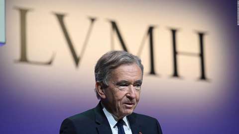 Arnault ya no es la segunda persona más rica del mundo: ¿quién ocupa el lugar?