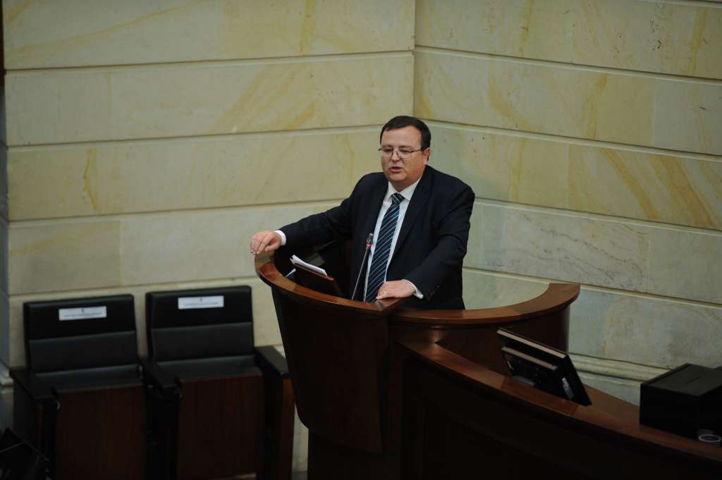 Integrante de la terna presentada por la Corte Suprema de Justicia, para el cargo de magistrado de la Corte Constitucional, durante su intervención ante el Senado de la República.