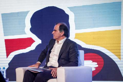 Con apenas una frase, así se despidió Óscar Iván Zuluaga del Centro Democrático