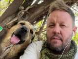 Murió “El Polaco”, el hombre que rescató a más de 4.000 perros del maltrato y abandono
