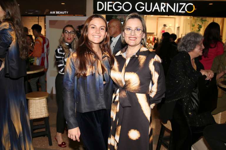 Manuela Calderon Velasquez, Patricia Velasquez Vicepresitenda de Samnsung Colombia