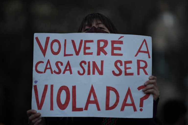 Capturaron a uno de los profesores señalados de abuso en el Inem Santa Marta