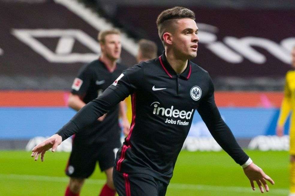 Rafael Santos Borré después de su partido contra Borussia Dortmund. / Twitter @eintracht_esp.
