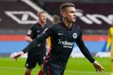 Rafael Santos Borré, incluido en el once ideal de la Bundesliga esta semana
