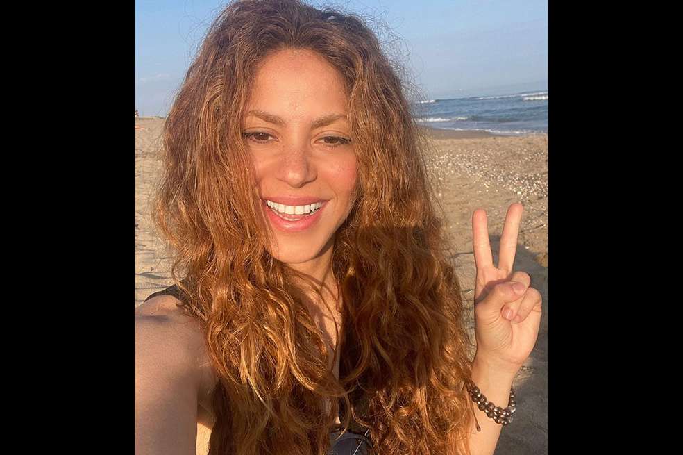 Shakira no se ha manifestado sobre la declaración de amor de su admirador. Su familia pidió que se retiraran los mensajes.