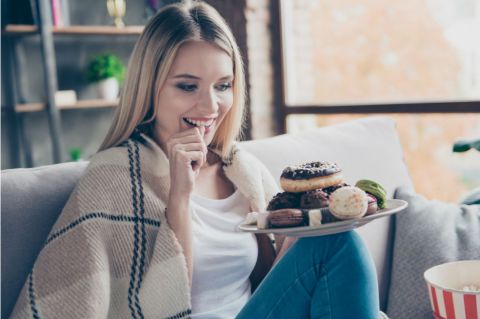 Descubre cómo distinguir el hambre emocional y aprende a combatirla