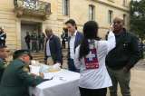 ¿Tiene un vecino que llegó de Europa y no está cumpliendo la cuarentena? Esto puede hacer