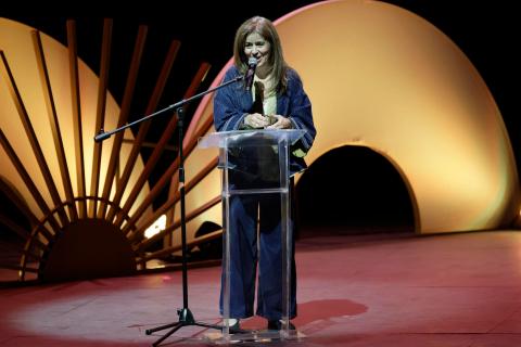 Catalina Gómez Ángel dedicó su Reconocimiento a la Excelencia a las corresponsales de guerra