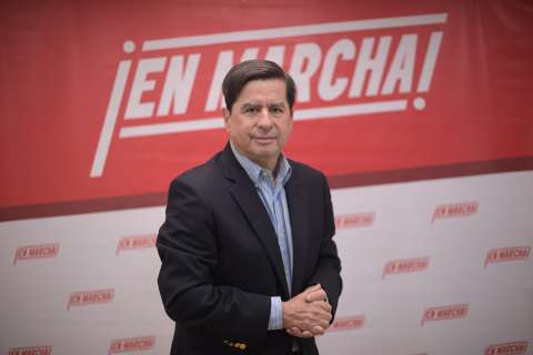 Precandidatos de la Centro Esperanza piden a Cristo ser su director de campaña