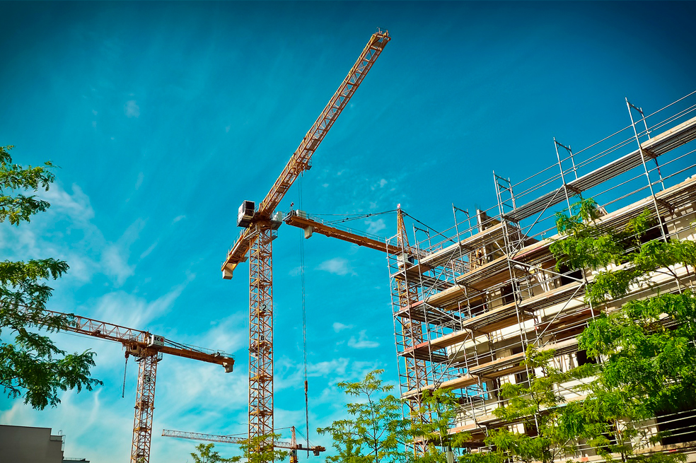 ¿Cómo invertir en finca raíz y qué riesgos debes conocer antes de firmar? Vivienda, construcción, inversión.
