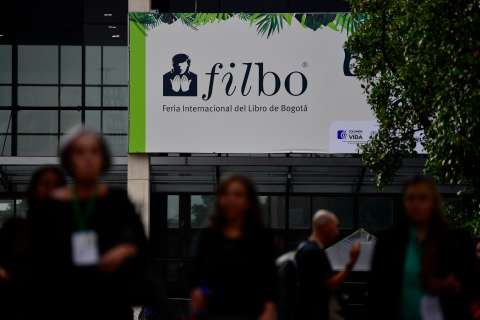 Agéndese a las charlas de Colombia+20 en la Filbo 2024: el perdón, ELN y Paz Total