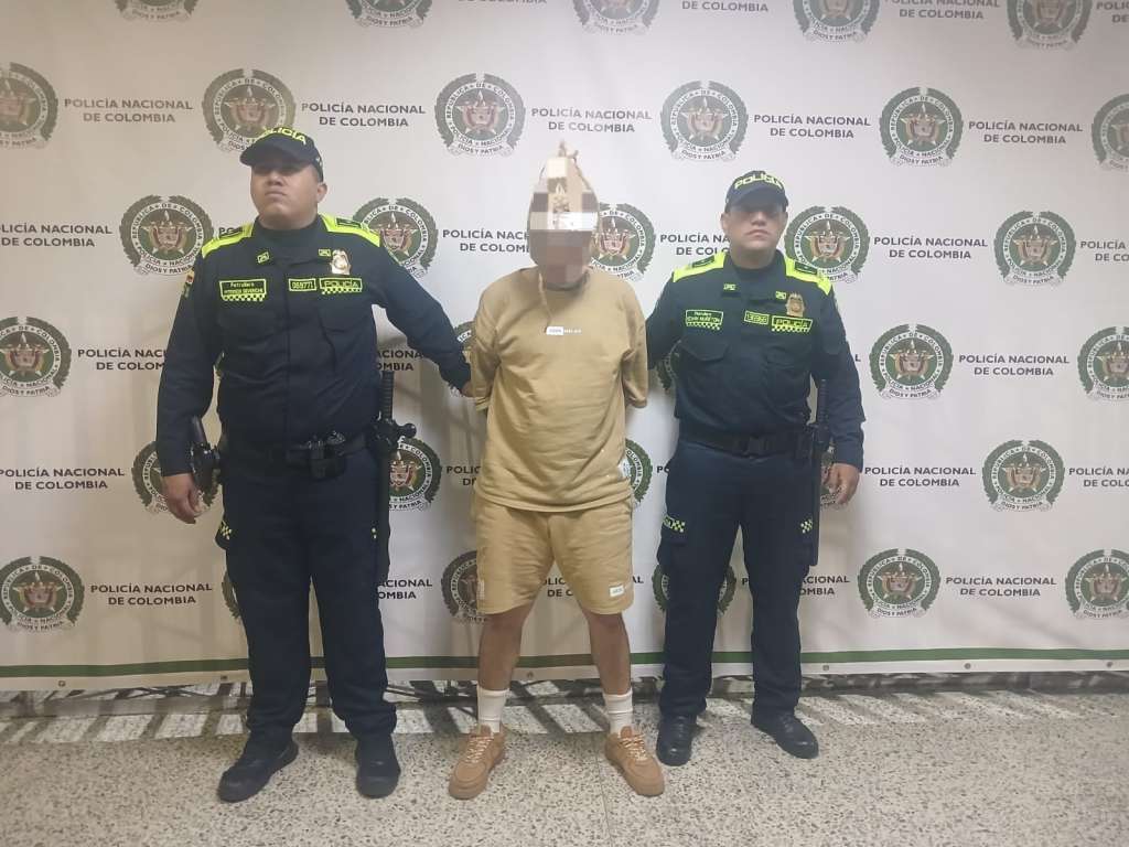 El cantante es conocido por interpretar el papel de Riquelme en la Reina del Flow.